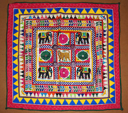 Vintage-Kutch-Gujarati-Chakla-Hand-Embroidered-Table-Cloth
