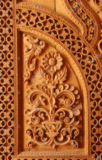 wood-sculpture-on-door-of-jain-temple-kutch-gujarat-india-ET15NM